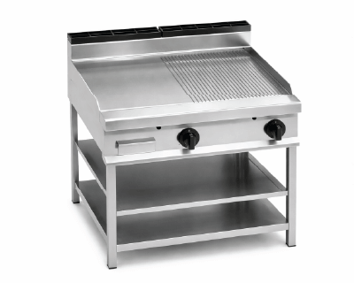 Half smooth , half grooved electric griddle